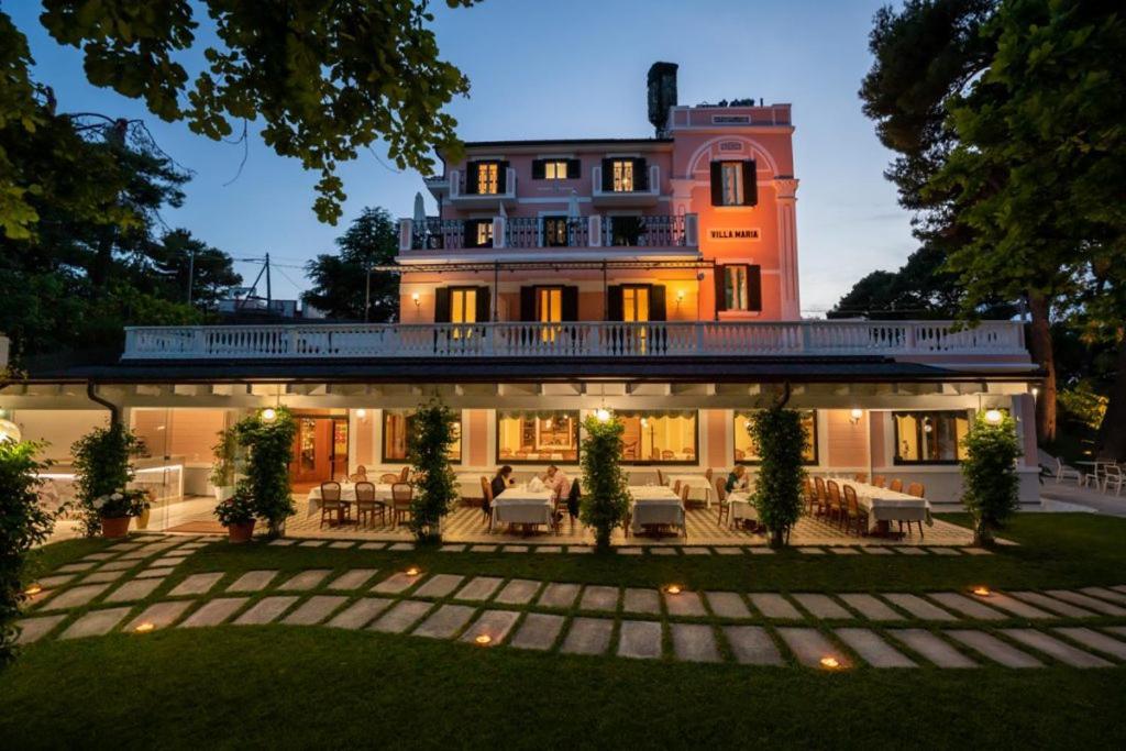 Park Hotel Villa Maria San Menaio Exterior photo